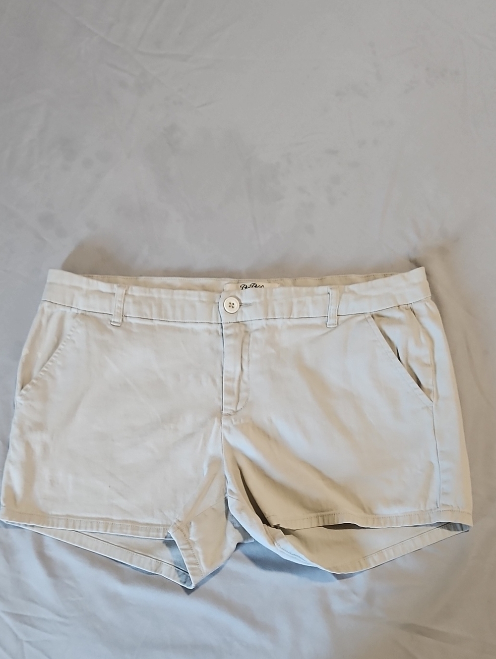 BeBop Cream Casual Women's Shorts